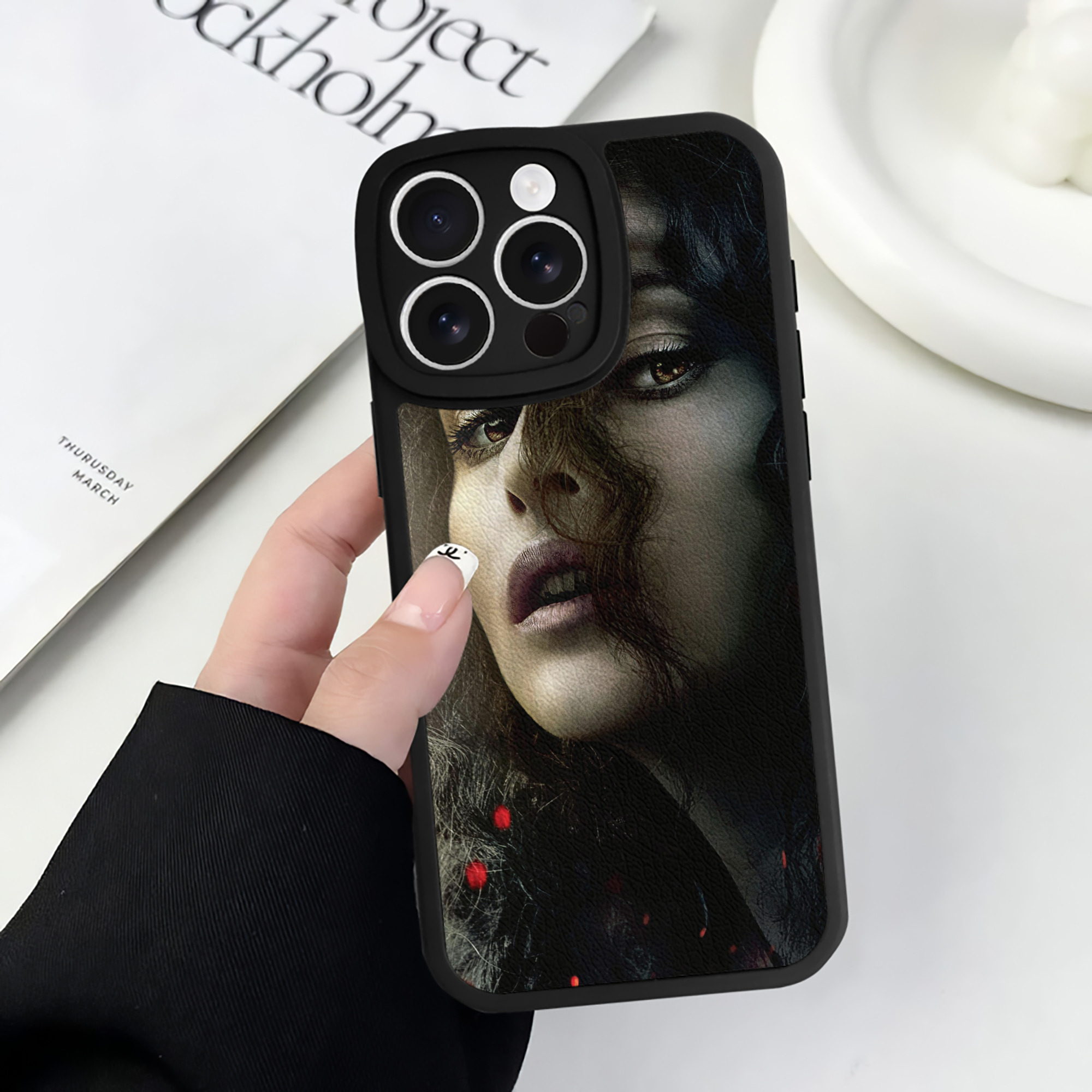 （画像用） Harry Potter ハリー・ポッターシリーズ 【iPhone 16シリーズ対応】シリコンスマホケース（レザー調） 材質：シリコン